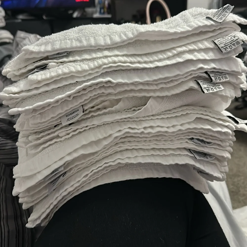 50 wash clothes . From condos. ( professionally cleaned.)